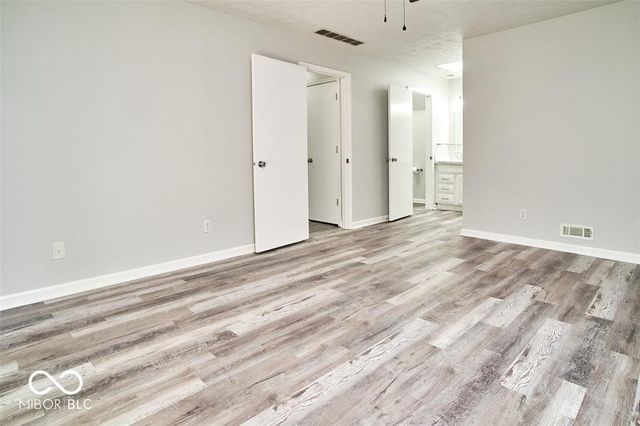 9740 Lakeshore Drive E, Carmel, IN 46033