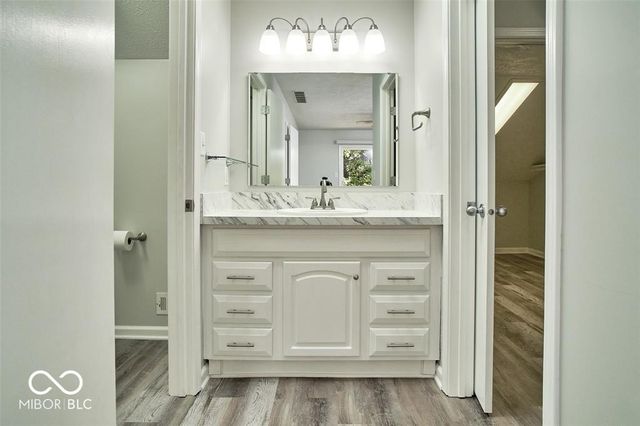 9740 Lakeshore Drive E, Carmel, IN 46033