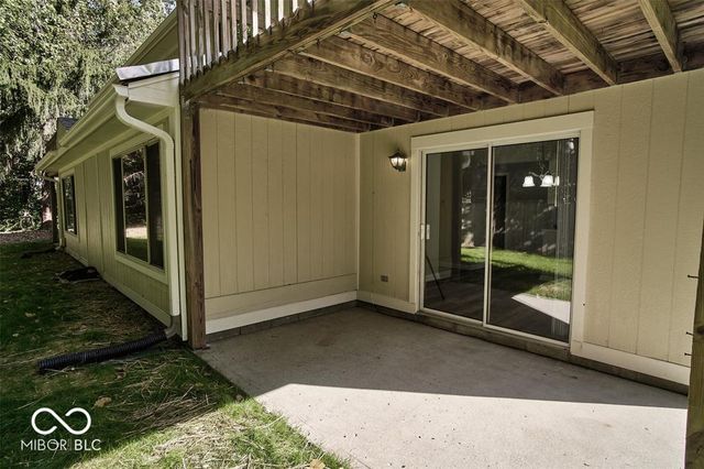 9740 Lakeshore Drive E, Carmel, IN 46033