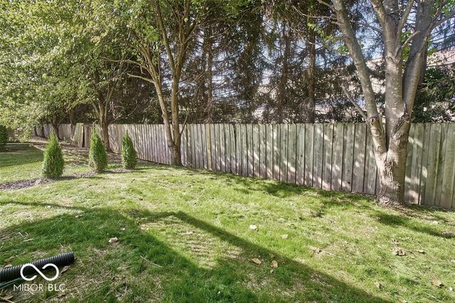 9740 Lakeshore Drive E, Carmel, IN 46033