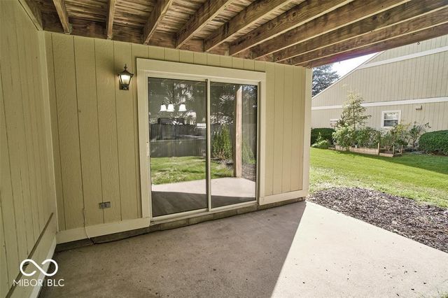9740 Lakeshore Drive E, Carmel, IN 46033