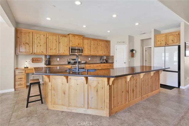 7735 Minstead, Hesperia, CA 92345