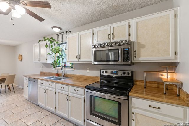 7111 Ranch Hill, San Antonio, TX 78250