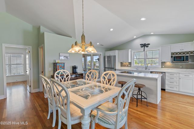 121 Ferry Road, Holden Beach, NC 28462