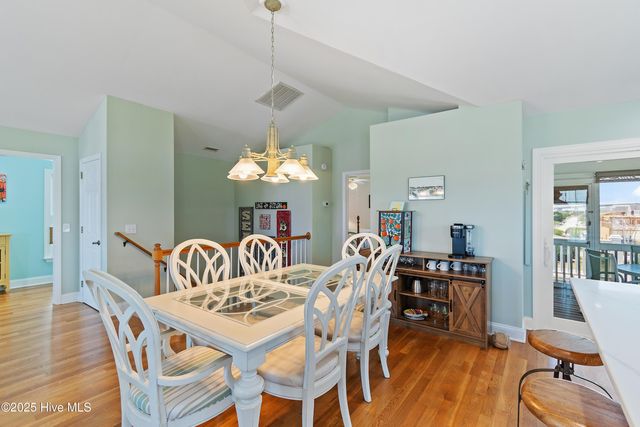 121 Ferry Road, Holden Beach, NC 28462