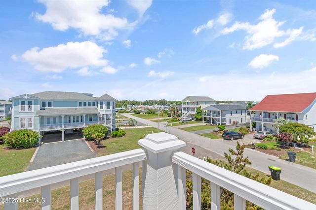 121 Ferry Road, Holden Beach, NC 28462