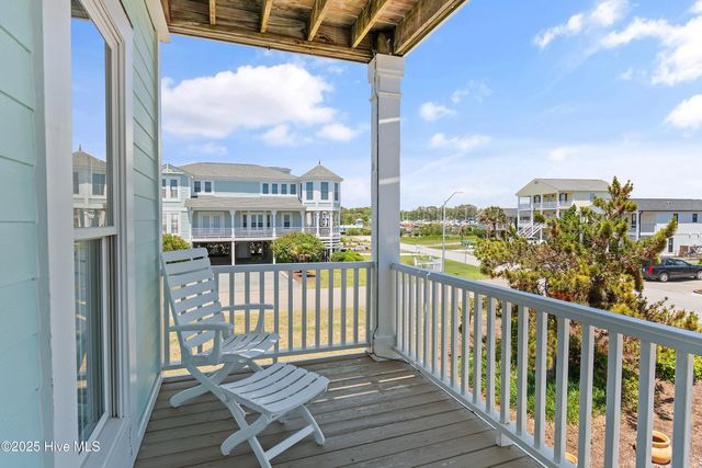 121 Ferry Road, Holden Beach, NC 28462