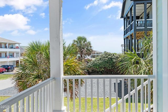 121 Ferry Road, Holden Beach, NC 28462