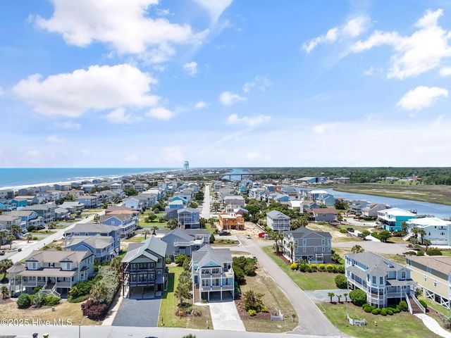 121 Ferry Road, Holden Beach, NC 28462