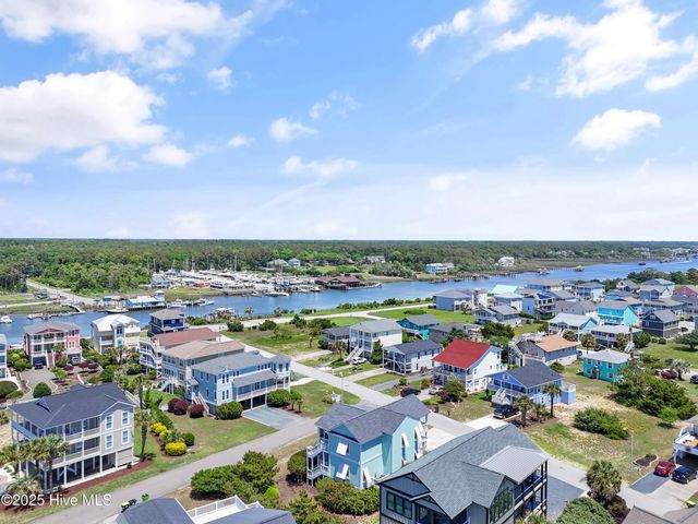 121 Ferry Road, Holden Beach, NC 28462