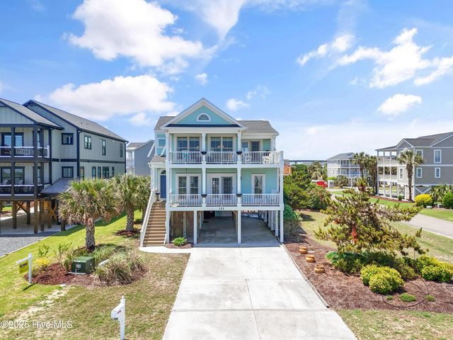 121 Ferry Road, Holden Beach, NC 28462
