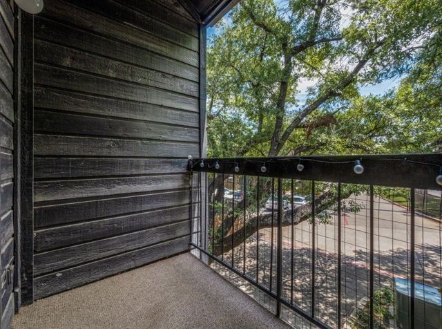 7525 Holly Hill Drive 56, Dallas, TX 75231