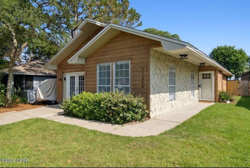 Image 2 of property listing at 21309 Caribbean Lane, Panama City Beach, FL 32413