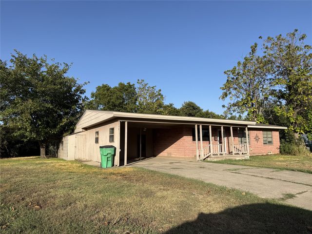 1603 Cherry Street, Gainesville, TX 76240