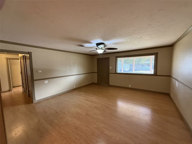 1603 Cherry Street, Gainesville, TX 76240