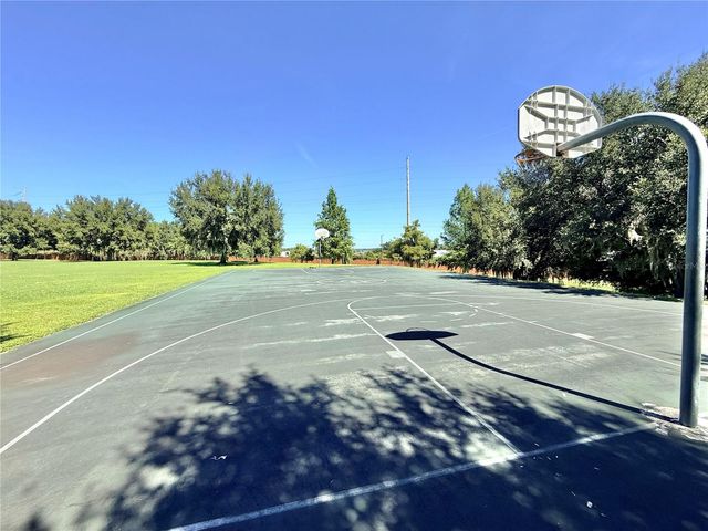 2769 LIMERICK CIRCLE, Grand Island, FL 32735