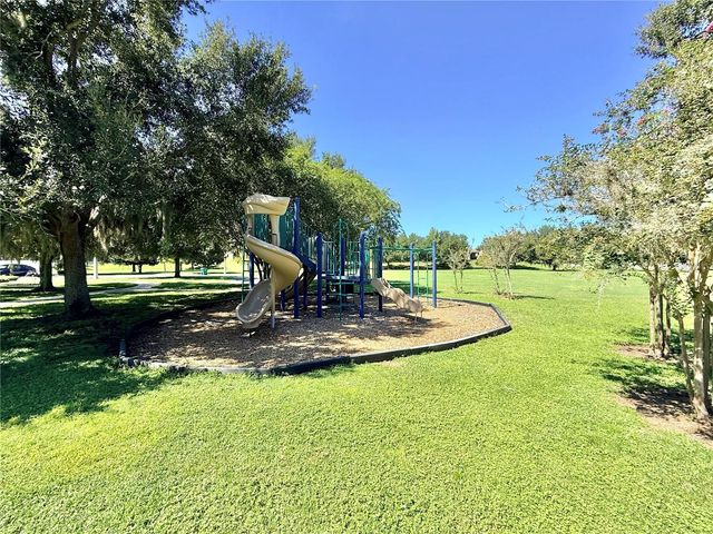 2769 LIMERICK CIRCLE, Grand Island, FL 32735