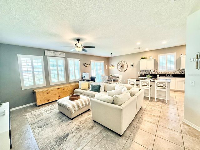 2769 LIMERICK CIRCLE, Grand Island, FL 32735