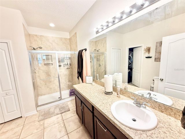 2769 LIMERICK CIRCLE, Grand Island, FL 32735