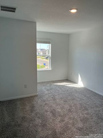 2164 Griffith, Seguin, TX 78155