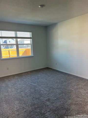 2164 Griffith, Seguin, TX 78155