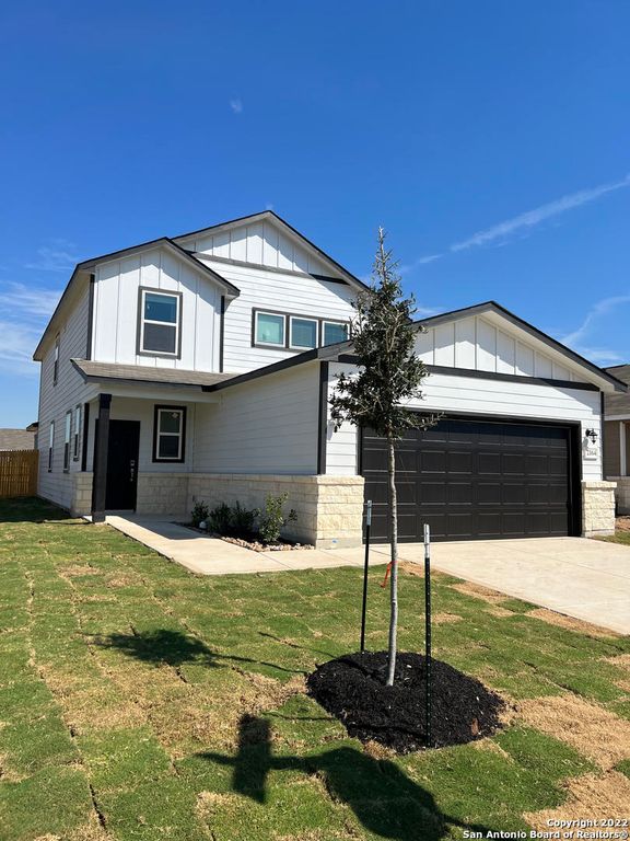 2164 Griffith, Seguin, TX 78155
