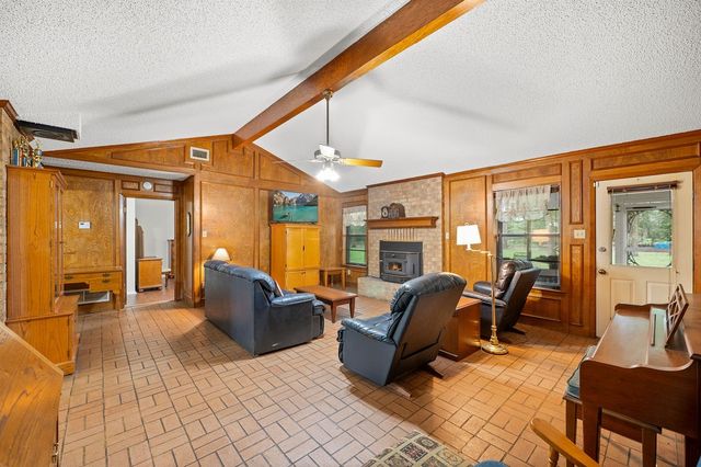 605 County Road 2445, Mineola, TX 75773