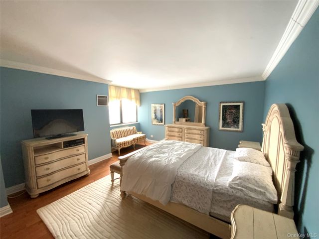 27010 Grand Central Parkway 27A, Floral Park, NY 11005