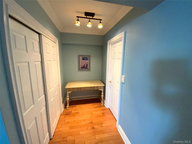 27010 Grand Central Parkway 27A, Floral Park, NY 11005