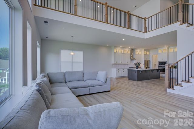 17910 Wilbanks Drive, Charlotte, NC 28278