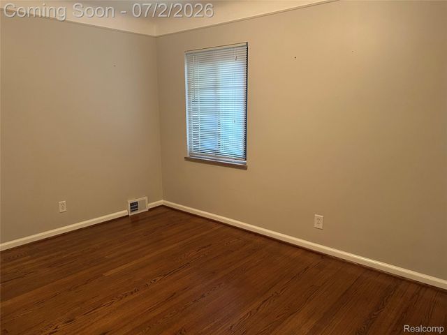 16080 Merriman Road, Livonia, MI 48154