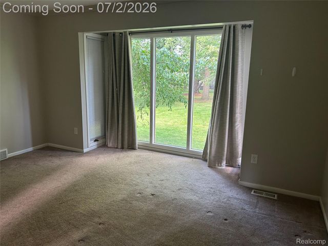 16080 Merriman Road, Livonia, MI 48154