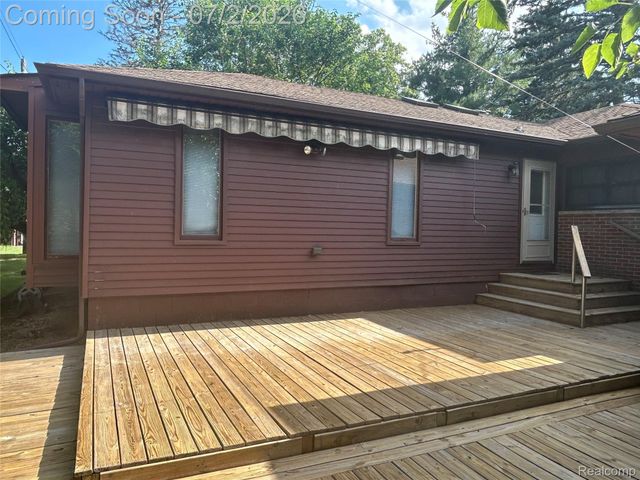 16080 Merriman Road, Livonia, MI 48154