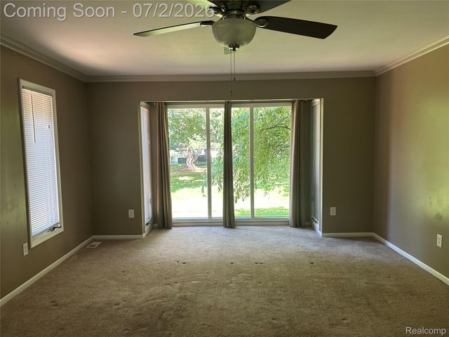 16080 Merriman Road, Livonia, MI 48154
