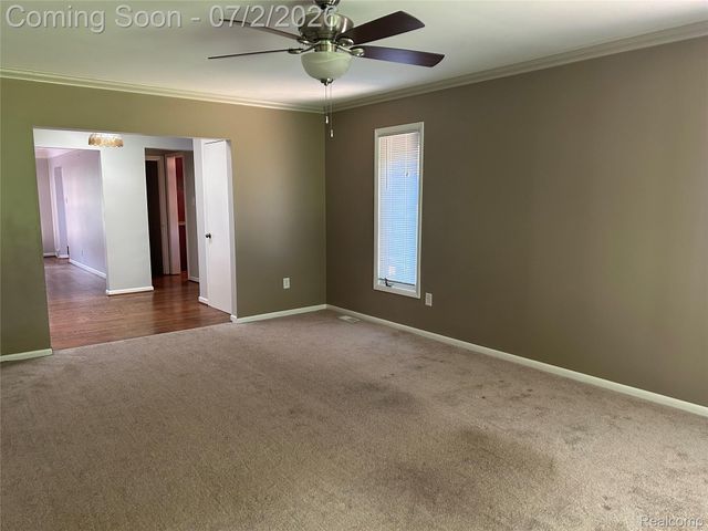 16080 Merriman Road, Livonia, MI 48154