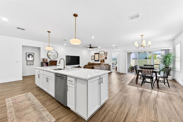 2530 ROYGARIS STREET NW, Palm Bay, FL 32907