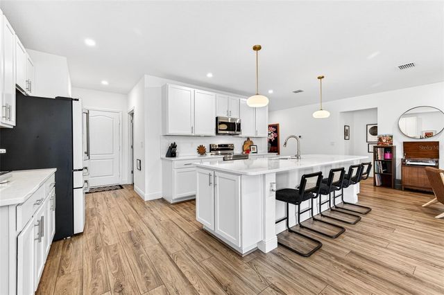 2530 ROYGARIS STREET NW, Palm Bay, FL 32907