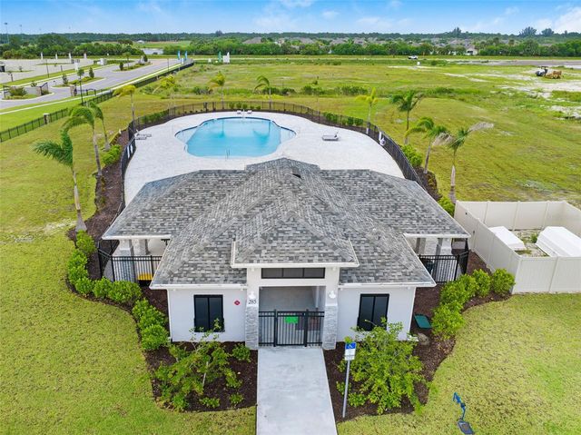 2530 ROYGARIS STREET NW, Palm Bay, FL 32907