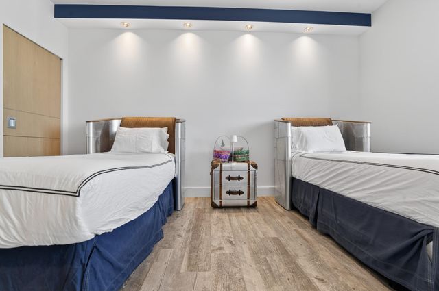 2301 Collins Avenue Ph14, Miami Beach, FL 33139