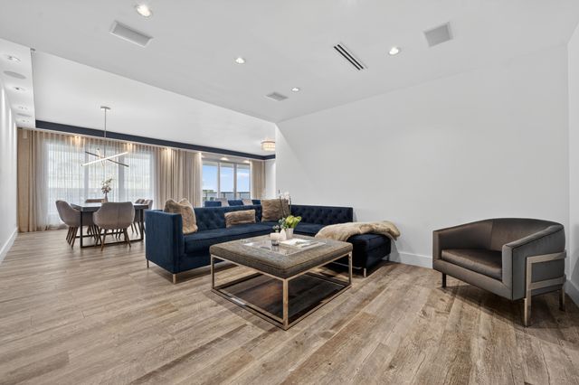 2301 Collins Avenue Ph14, Miami Beach, FL 33139