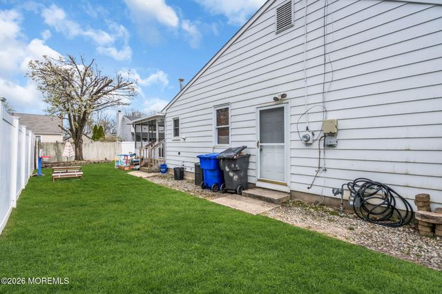 305 Hudson Drive, Brick, NJ 08723