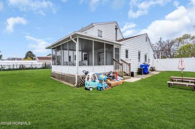 305 Hudson Drive, Brick, NJ 08723