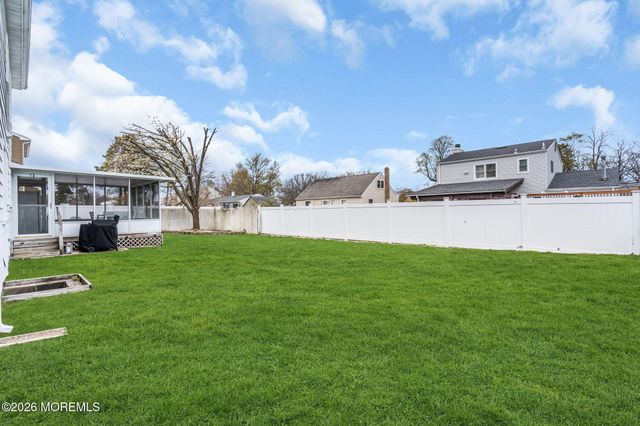 305 Hudson Drive, Brick, NJ 08723