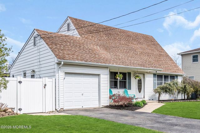 305 Hudson Drive, Brick, NJ 08723