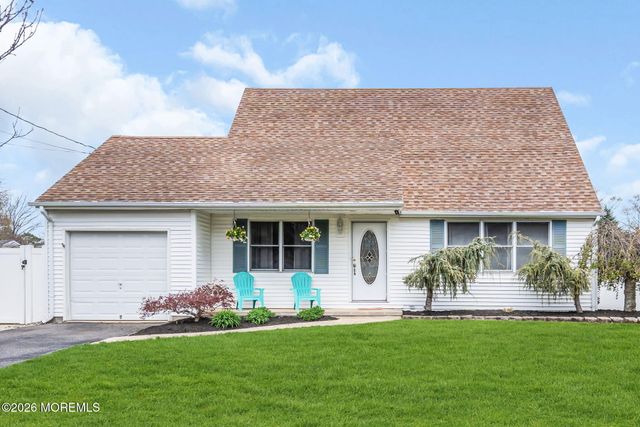 305 Hudson Drive, Brick, NJ 08723