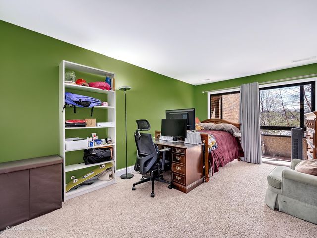 1401 Burr Oak Road 114B, Hinsdale, IL 60521