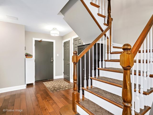 1401 Burr Oak Road 114B, Hinsdale, IL 60521