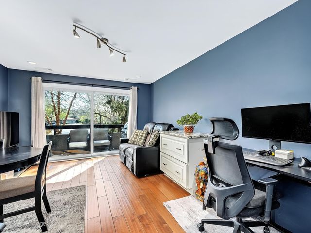 1401 Burr Oak Road 114B, Hinsdale, IL 60521