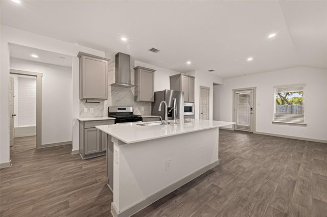 12920 Wempe Way, Houston, TX 77047
