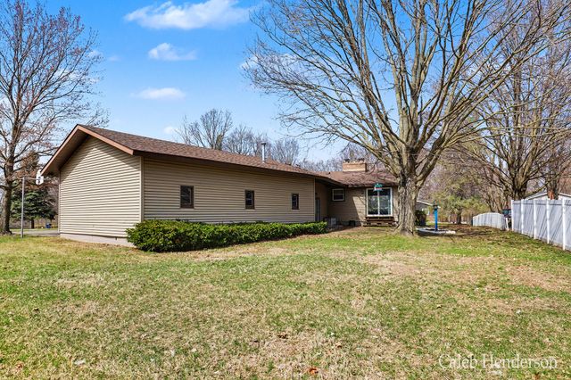 1206 Woodland Drive, Hopkins Twp, MI 49348